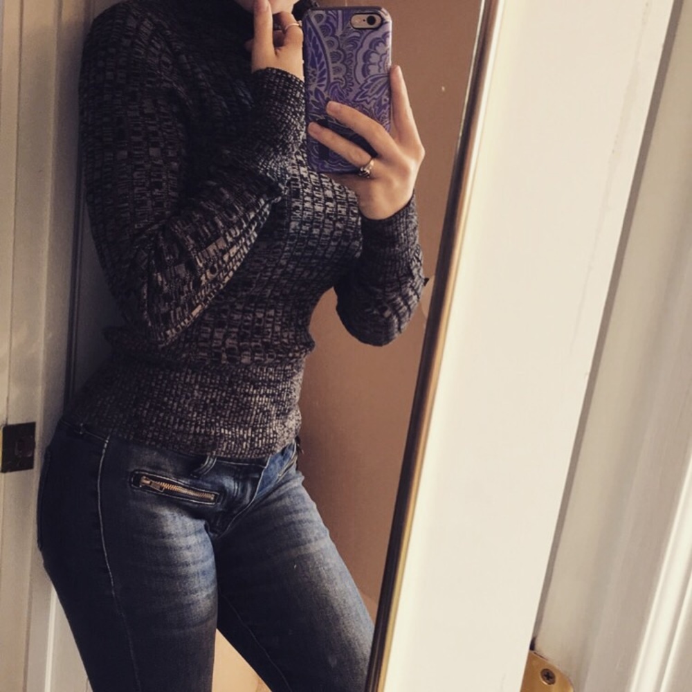 Long sleeve gray turtleneck xsmall